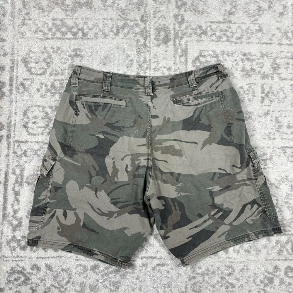 Wrangler Shorts Men Green Camo Cargo Pockets Relaxed Stretch Utility Y2K Size 34 - Picture 5 of 5